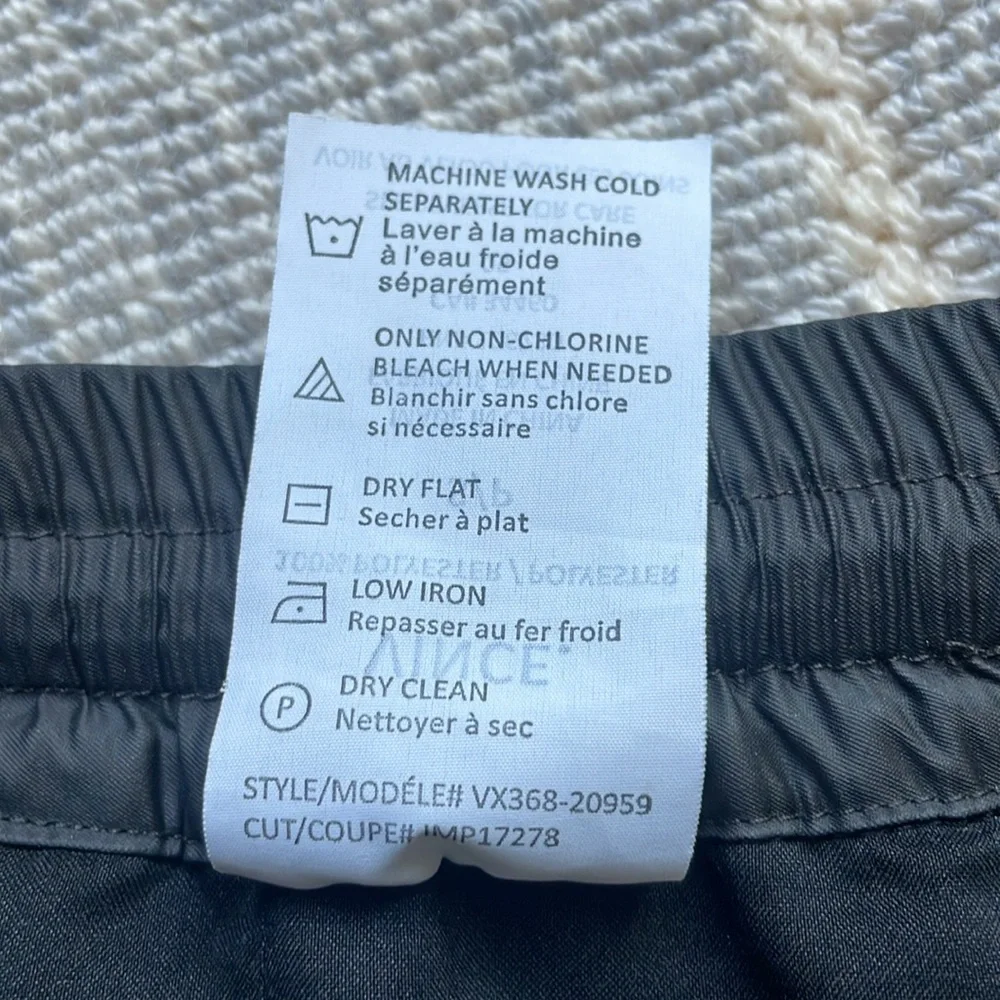 Vince Performance Jogger Pants, black, size S, excellent condition - Picture 5 of 7